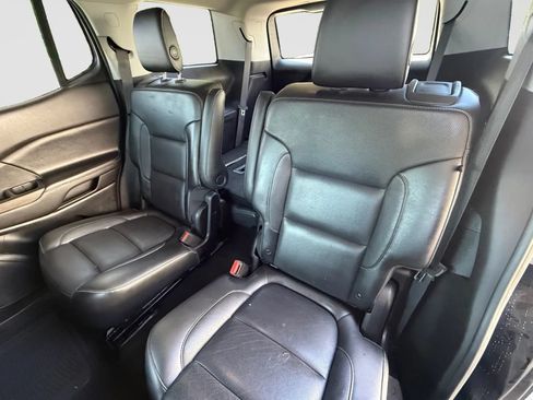 Used 2019 GMC Acadia SLT AWD/4WD image 15
