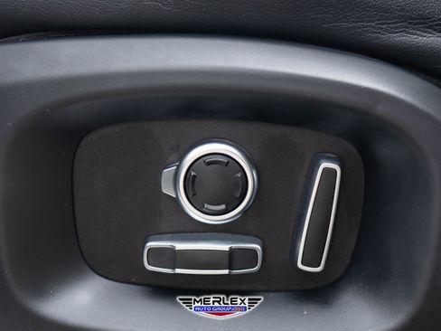 Used 2017 Land Rover Range Rover Sport SVR image 41