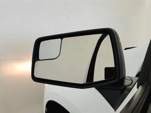 Used 2021 Chevrolet Silverado 1500 W/T w/ WT Value Package AWD/4WD image 32