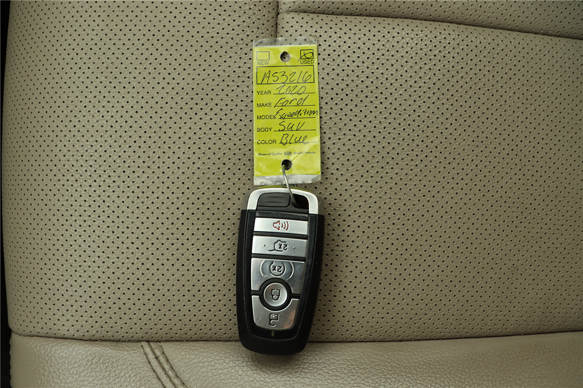 Used 2020 Ford Expedition XLT w/ Equipment Group 202A AWD/4WD image 47