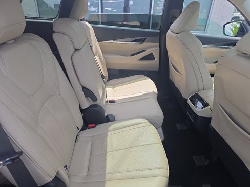 Used 2023 INFINITI QX60 Luxe w/ Vision Package image 15