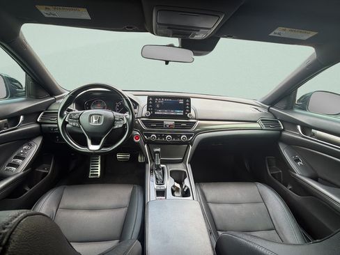 Used 2020 Honda Accord Sport image 11