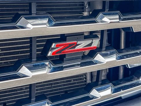 Used 2023 Chevrolet Silverado 2500 LTZ w/ LTZ Plus Package image 15