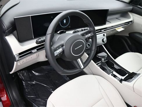 New 2026 Hyundai Tucson SEL image 16