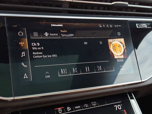 Used 2021 Audi Q8 Premium Plus image 18