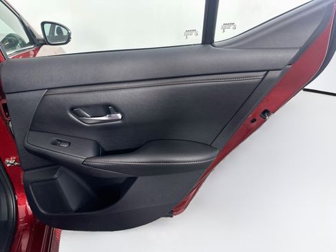 Used 2025 Nissan Sentra SR FWD image 27