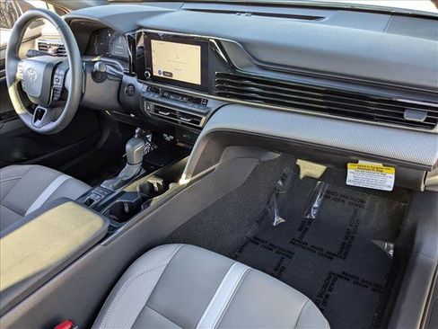 Certified 2025 Toyota Camry SE image 20