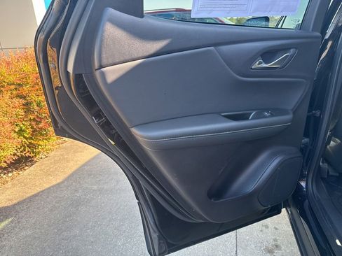 Used 2024 Chevrolet Blazer LT w/ Convenience Package FWD image 13