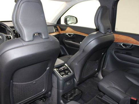 Used 2024 Volvo XC90 T8 Plus w/ Protection Package Premier AWD/4WD image 27