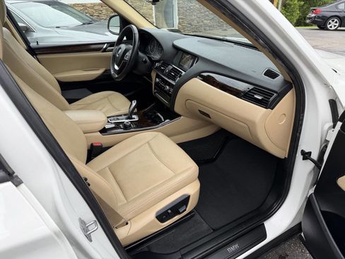 Used 2017 BMW X3 xDrive28i AWD/4WD image 8