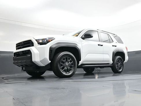 Used 2025 Toyota 4Runner SR5 image 38