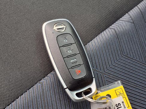 Used 2025 Nissan Versa SV w/ Trunk Package FWD image 27