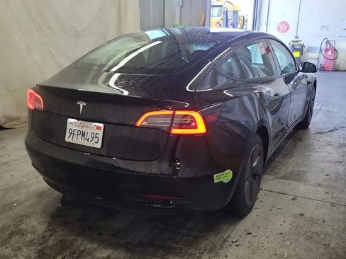 Used 2023 Tesla Model 3 Standard Range image 4