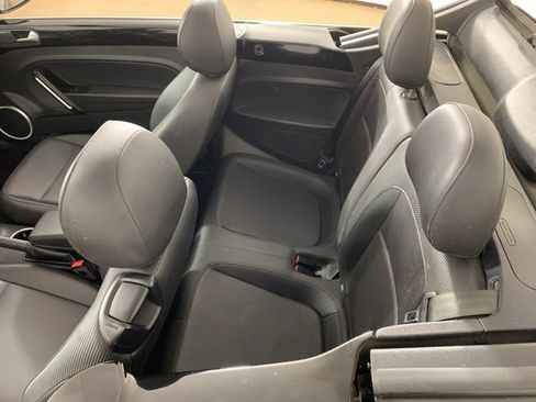 Used 2018 Volkswagen Beetle 2.0T S image 18