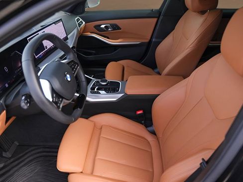 Used 2025 BMW 330i Sedan w/ Premium Package image 9