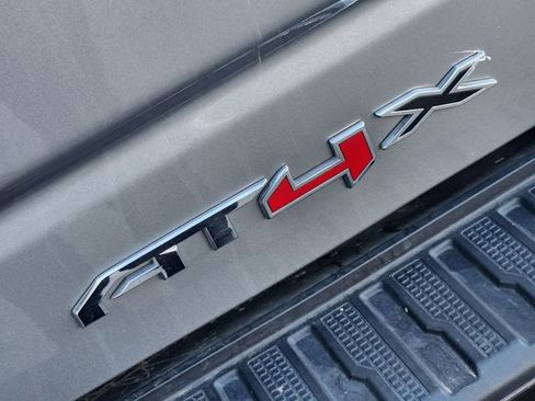 Used 2025 GMC Sierra 1500 AT4X image 9