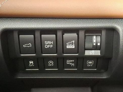 Used 2023 Subaru Forester Touring AWD/4WD image 25