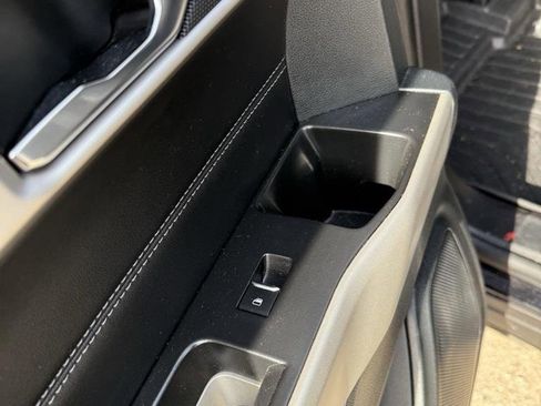 Used 2021 Ford Explorer XLT w/ Equipment Group 202A image 16