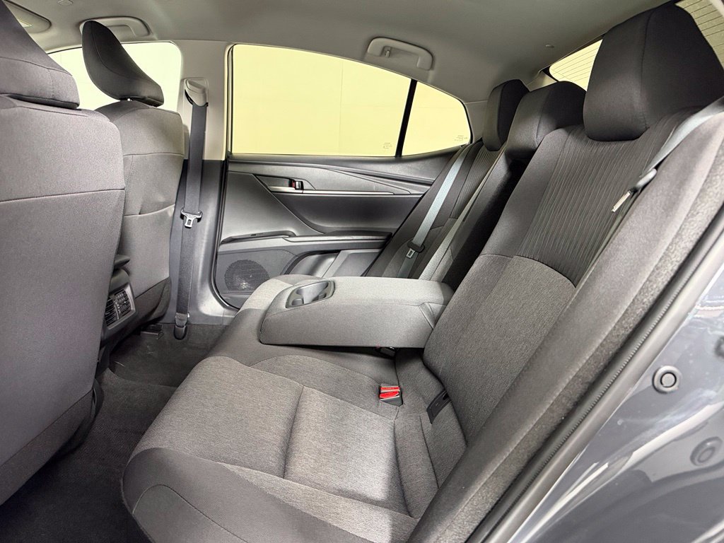 Used 2026 Toyota Camry LE FWD image 18