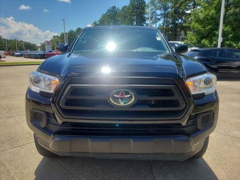 Certified 2023 Toyota Tacoma SR AWD/4WD image 4