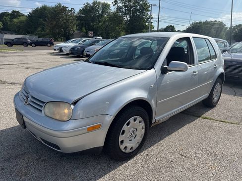 Used 2003 Volkswagen Golf GL FWD image 3