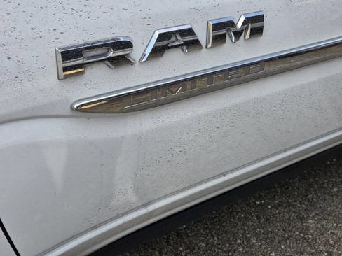 Used 2025 RAM 1500 Limited AWD/4WD image 5