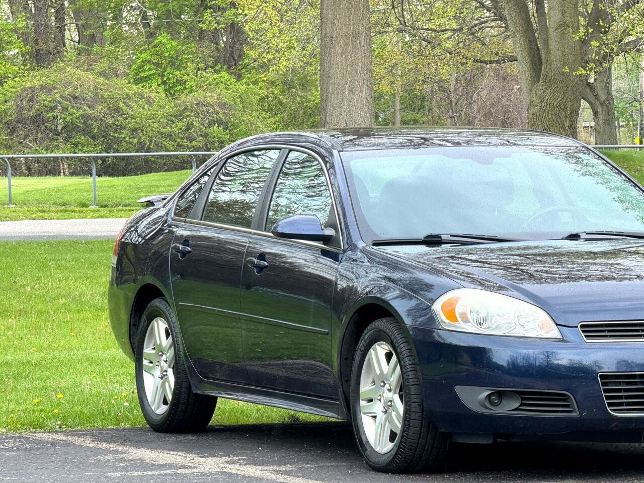 Used 2011 Chevrolet Impala LT FWD image 6