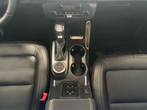 Used 2024 Ford Bronco Badlands AWD/4WD image 9