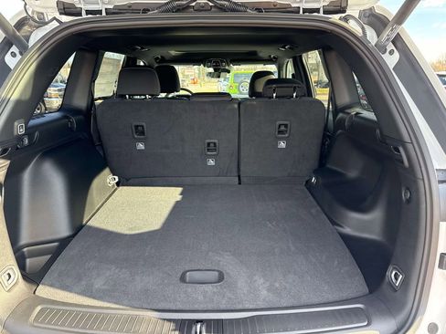 New 2025 Jeep Grand Cherokee Laredo X w/ Luxury Tech Group I image 7