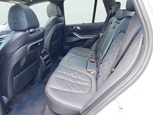 Used 2024 BMW X5 xDrive40i w/ Executive Package AWD/4WD image 37