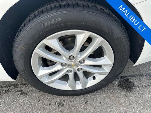 Used 2018 Chevrolet Malibu LT w/ Driver Confidence Package FWD image 30