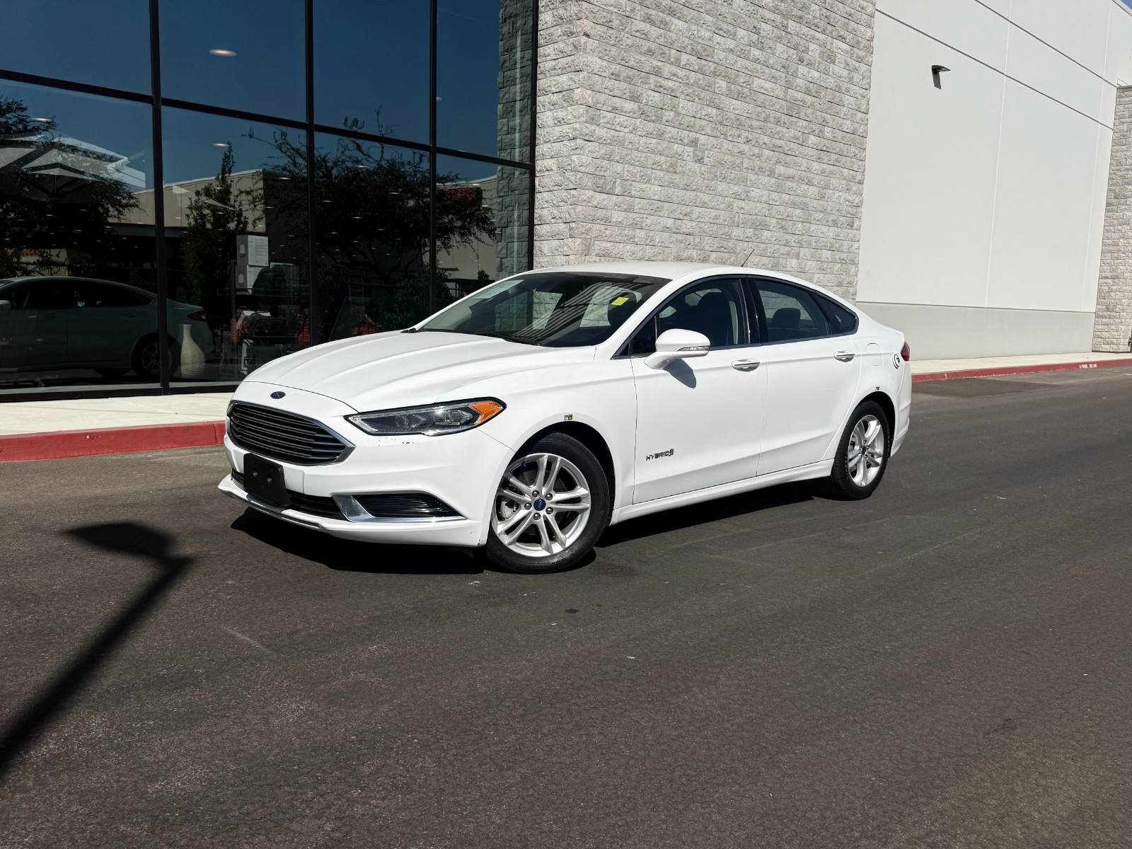 Used 2018 Ford Fusion SE w/ Equipment Group 602A FWD image 1