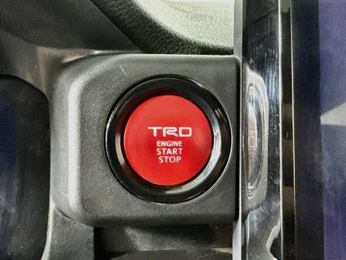 Used 2024 Toyota Tacoma TRD Off-Road w/ TRD Off Road Premium Package AWD/4WD image 23