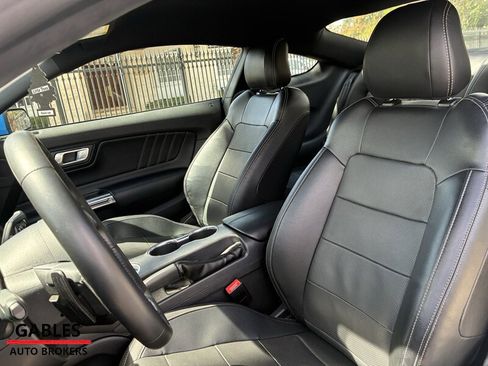 Used 2022 Ford Mustang GT Premium image 22