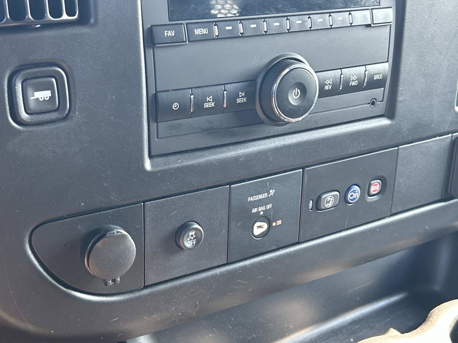 Used 2021 Chevrolet Express 2500 w/ Driver Convenience Package RWD image 30