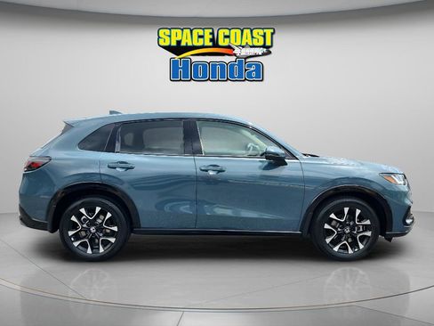 New 2026 Honda HR-V EX-L image 2