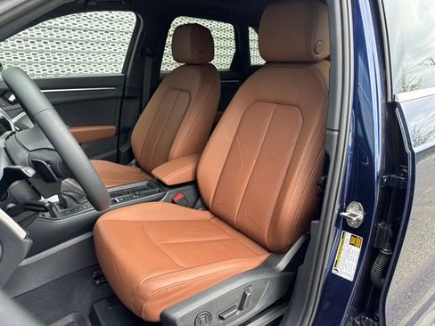 Certified 2025 Audi Q3 2.0T Premium Plus w/ Premium Plus Package image 10