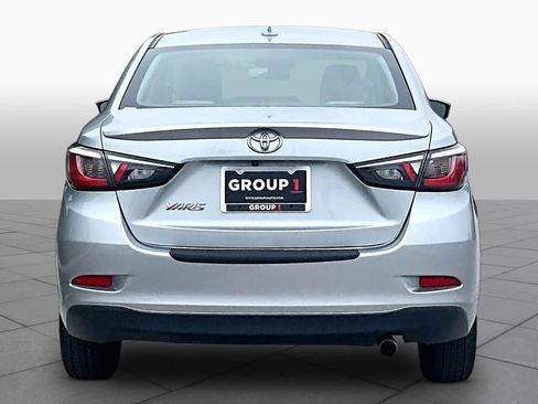 Used 2019 Toyota Yaris LE FWD image 5