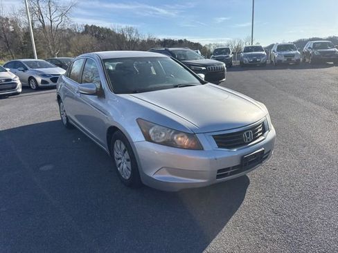 Used 2010 Honda Accord LX image 2