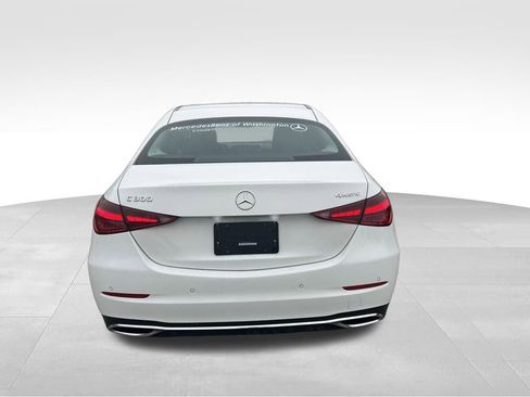 Used 2025 Mercedes-Benz C 300 4MATIC Sedan image 4