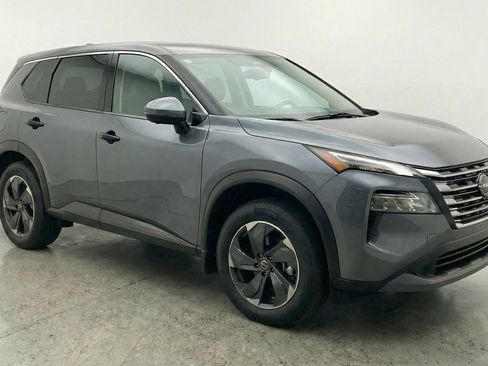 Used 2025 Nissan Rogue SV FWD image 1