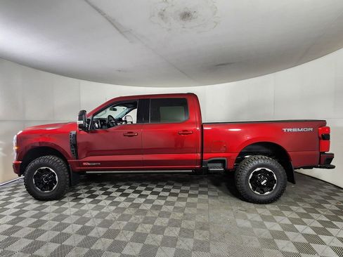 New 2026 Ford F350 Lariat w/ Tremor Off-Road Package AWD/4WD image 4
