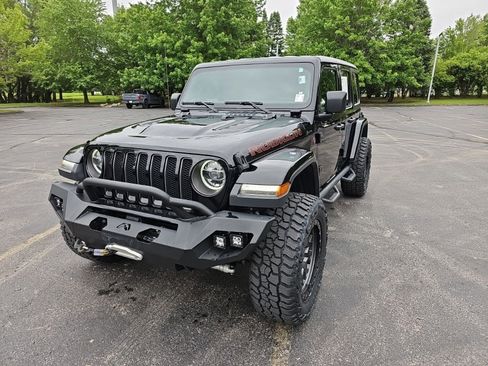 Used 2018 Jeep Wrangler Unlimited Rubicon AWD/4WD image 2