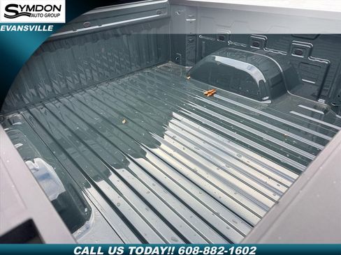 Used 2025 Chevrolet Silverado 1500 LT image 5