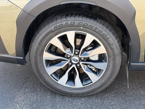 Used 2023 Subaru Outback Limited XT AWD/4WD image 9