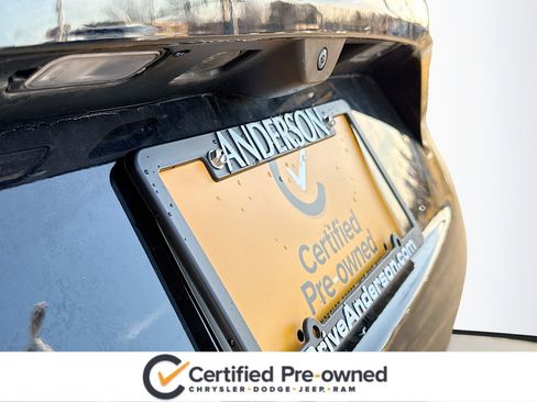 Used 2024 Jeep Grand Cherokee L Altitude image 14