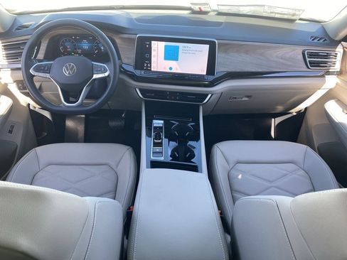 New 2026 Volkswagen Atlas SE FWD image 11