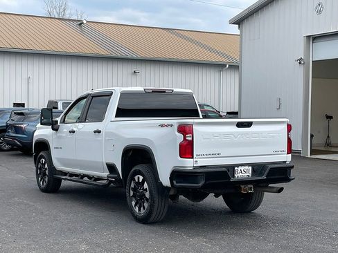 Used 2020 Chevrolet Silverado 2500 Custom w/ Custom Value Package image 13