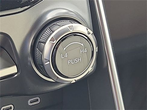 New 2025 Lexus LX 600 4WD w/ Luxury Package image 24