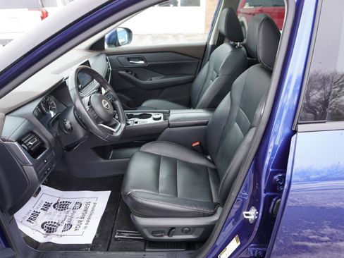 Used 2023 Nissan Rogue SL image 17